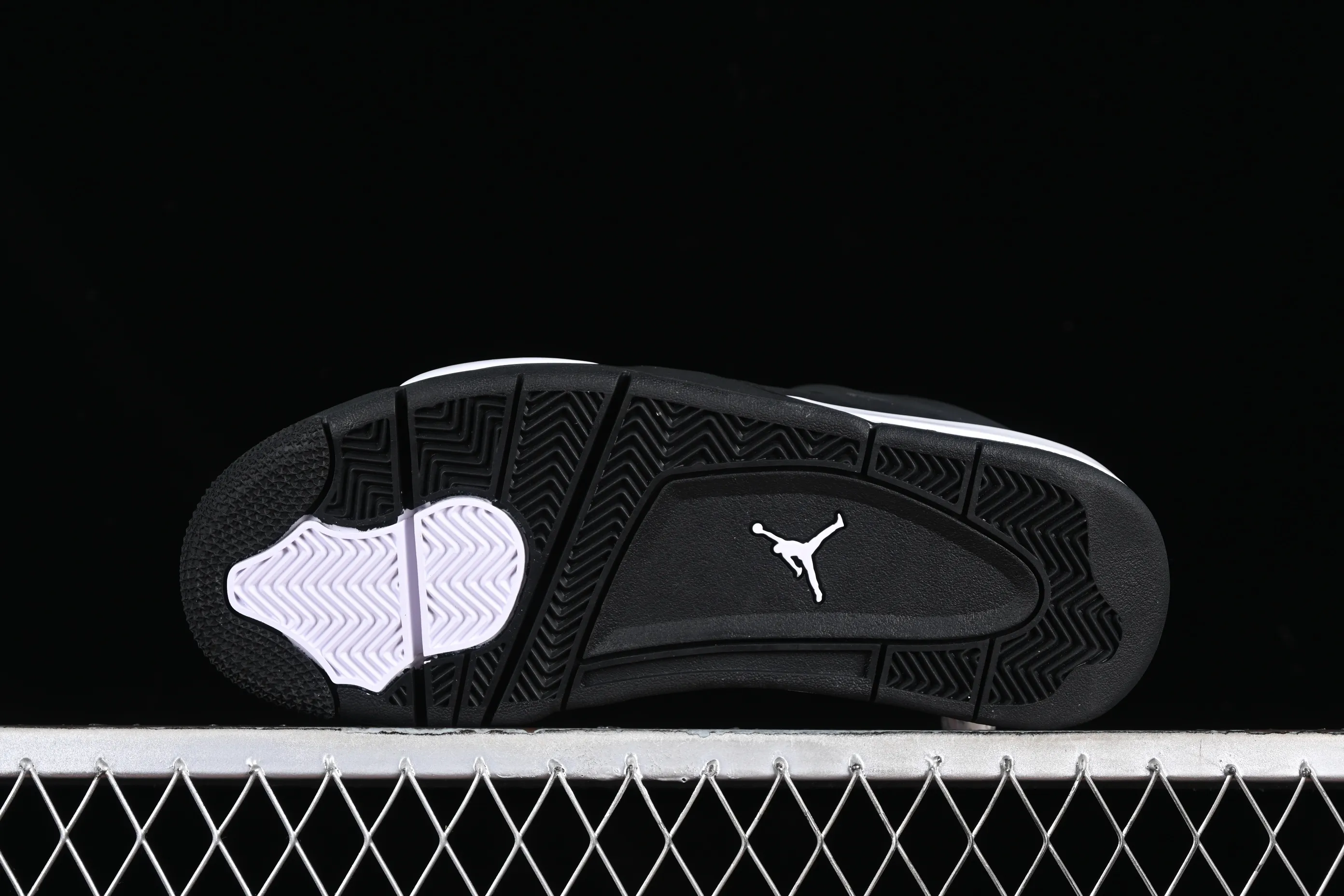 All categories Air Jordan Jordan series basketball shoes Air Jordan 4 Air Jordan 4 Retro "White Thunder" AJ4 Joe 4 White Thunder FQ8138-001